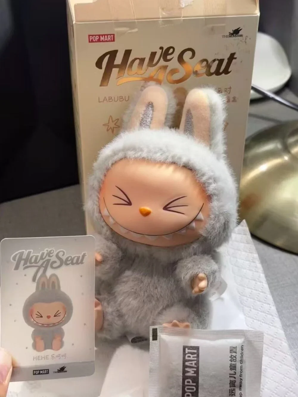 Labubu2.0 have a seat series Confirmed box HEHE